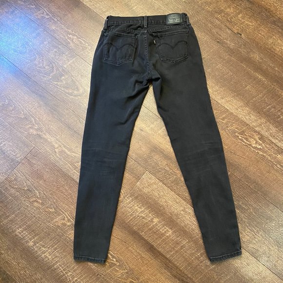 Levi's Black Skinny Jeans for Women - Picture 3 of 8